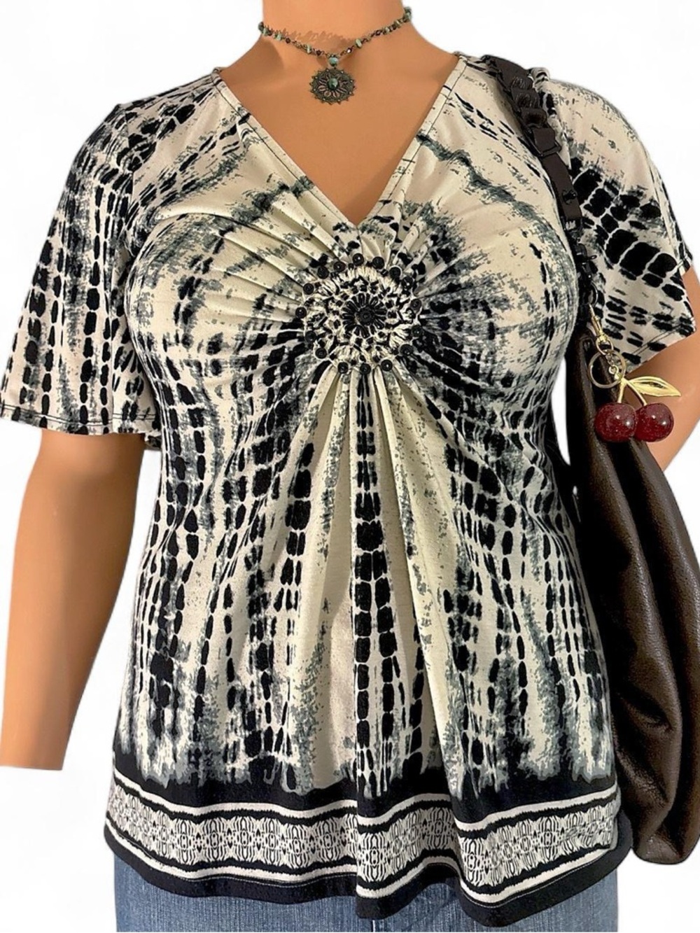 ECI Black & Cream V-Neck Twist-Front Short Sleeve Tie Dye Beaded Blouse L